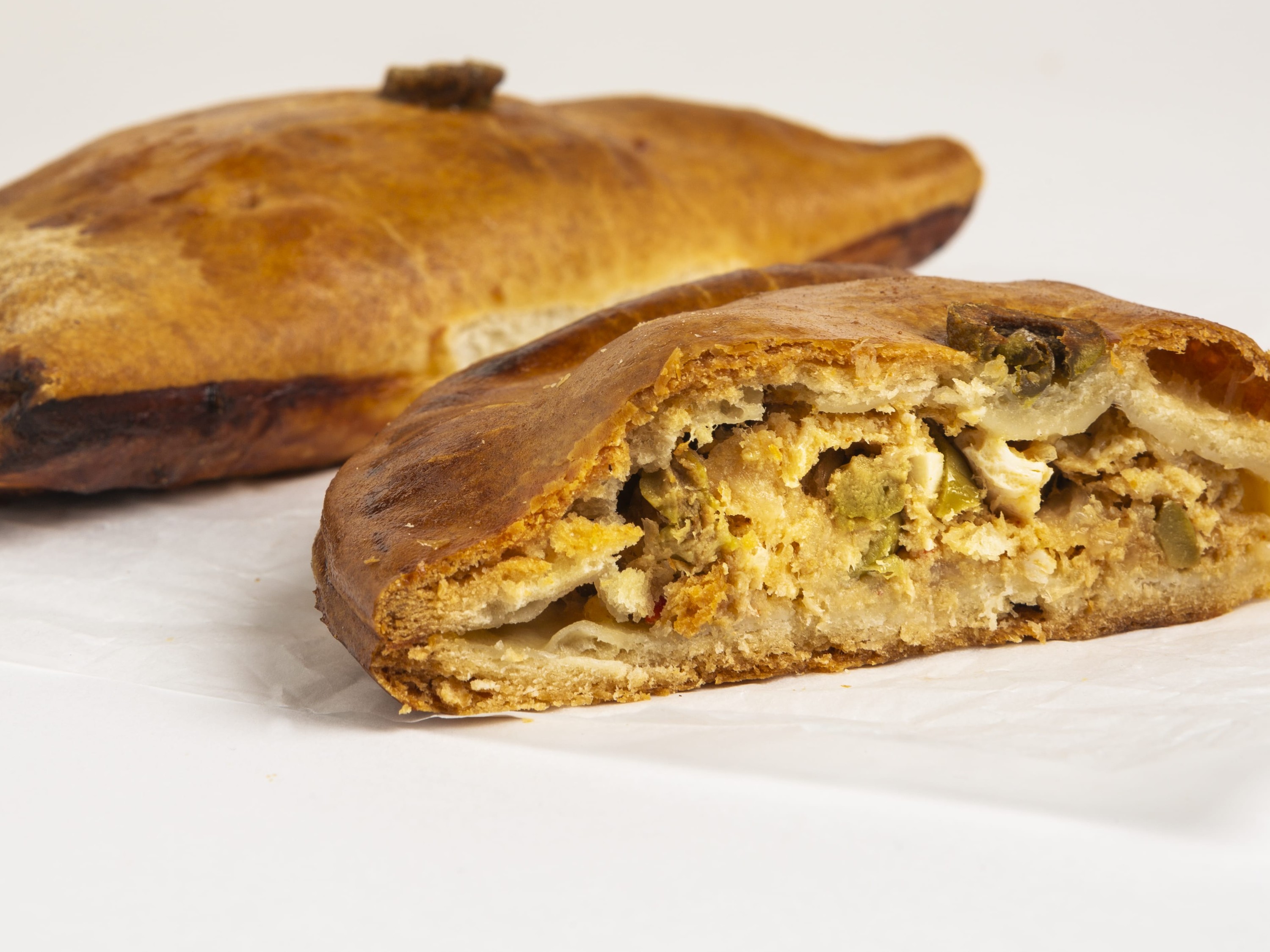 Empanadilla_atun_con_olivas_02_MG_1361.jpg
