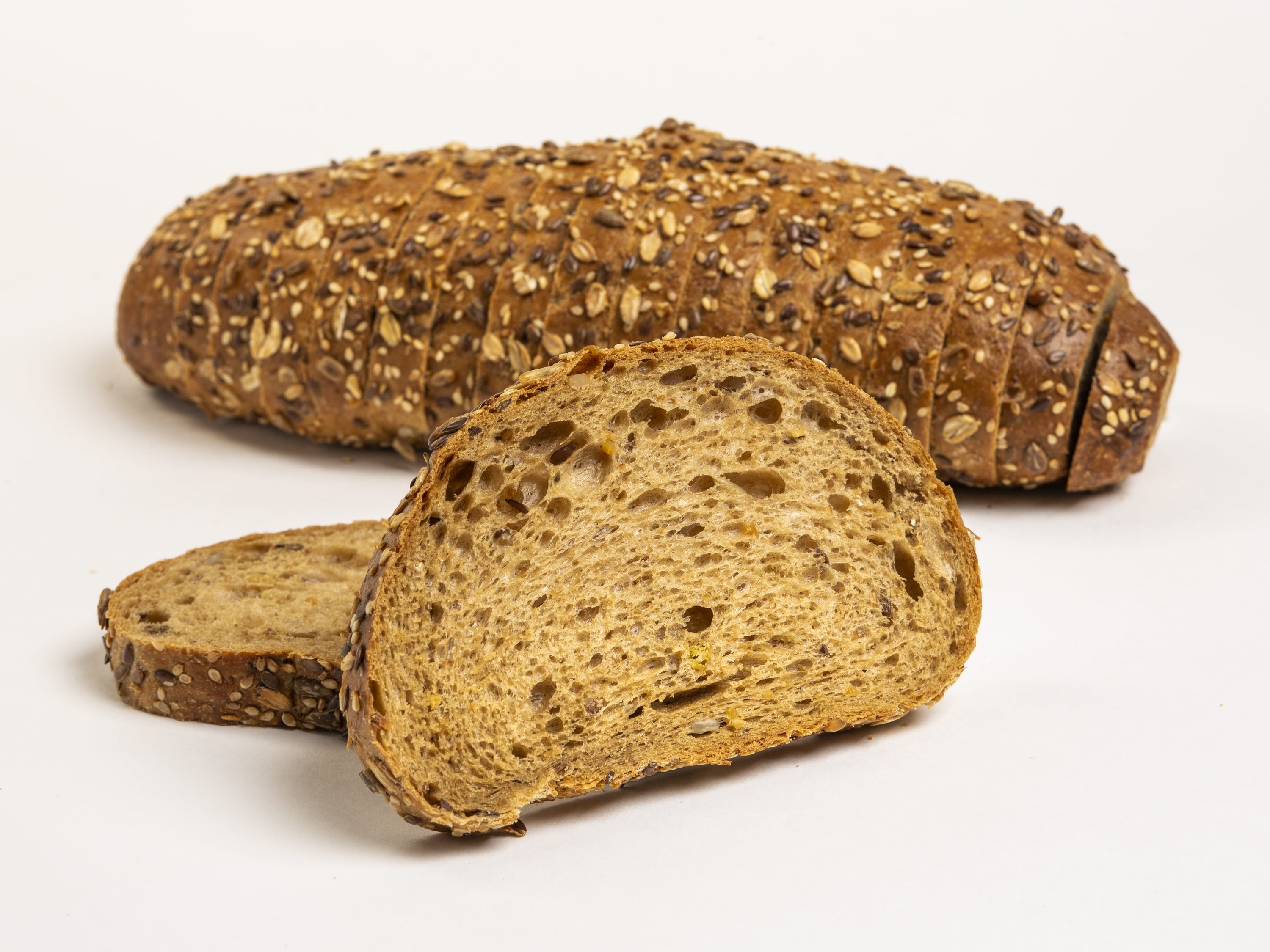 Pan_tierno_cereales_03_MG_1551.jpg