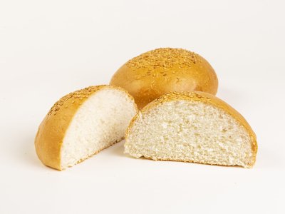 Pan de hamburguesa con sésamo